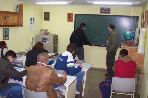 ESCUELA JULIO.jpg